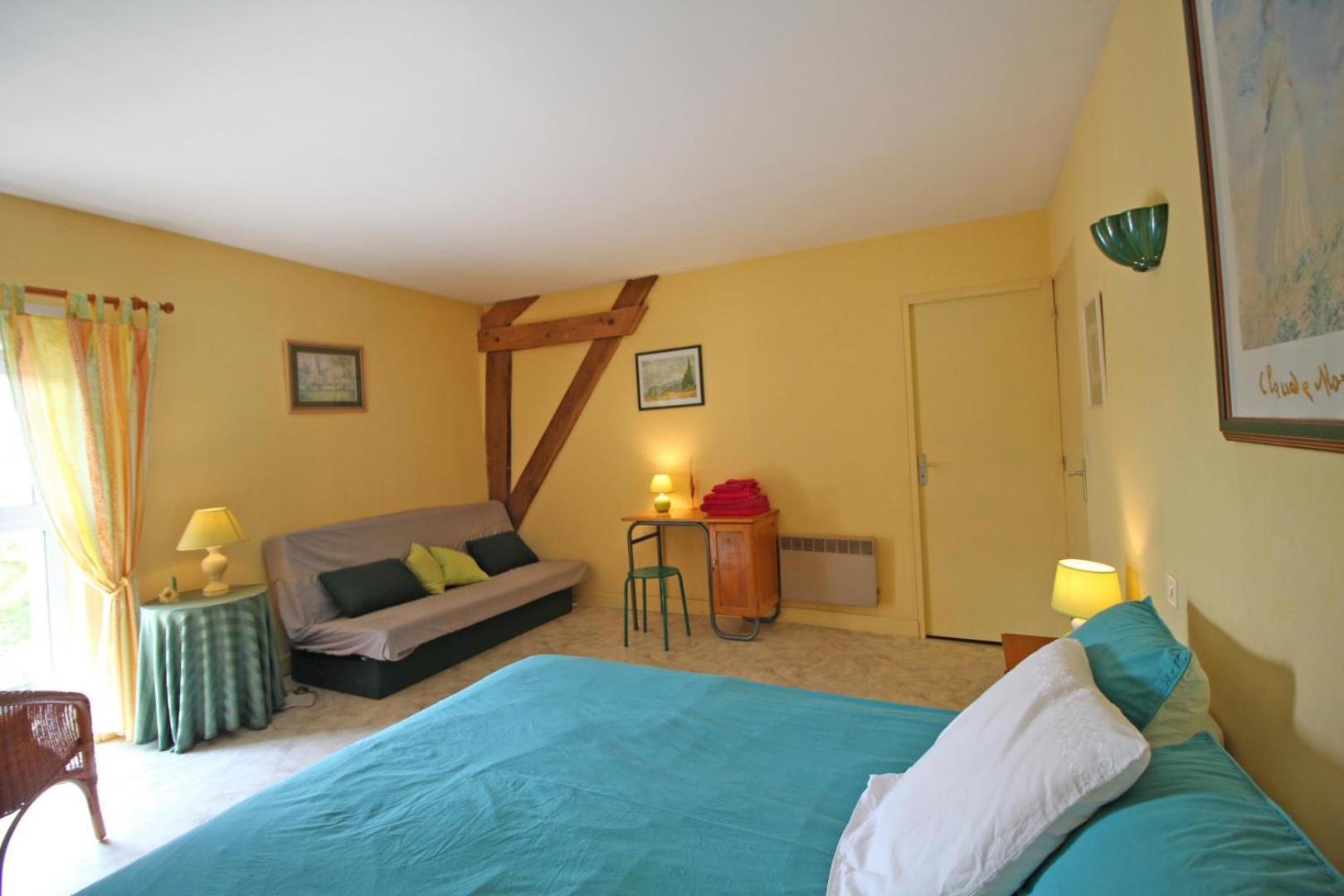 Chez Doussaud Bed & Breakfast Bessines-sur-Gartempe Exterior photo