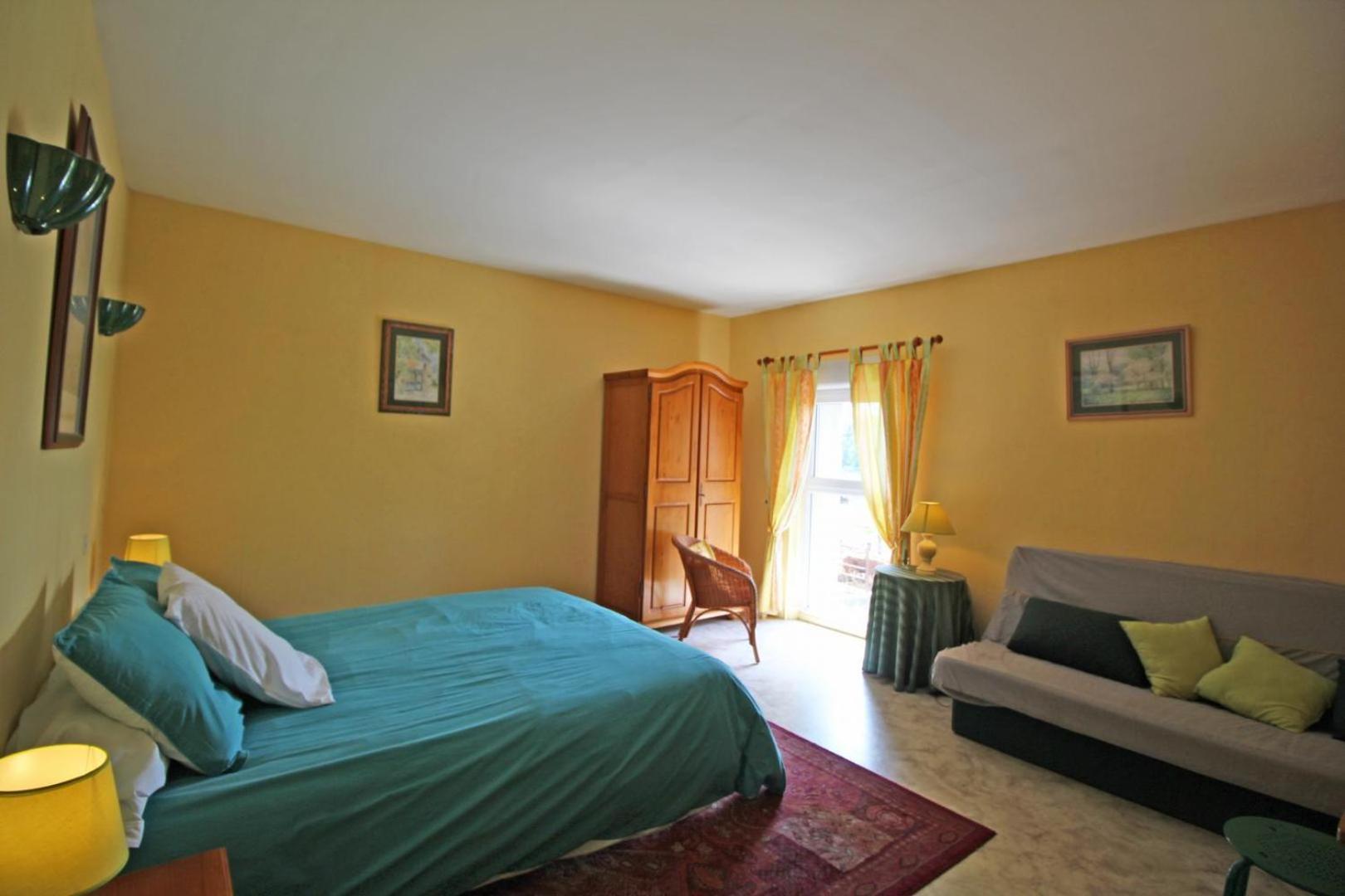 Chez Doussaud Bed & Breakfast Bessines-sur-Gartempe Exterior photo