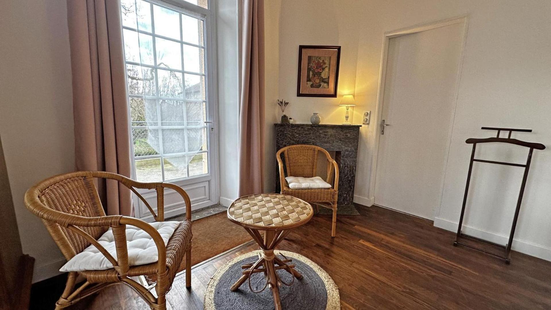 Chez Doussaud Bed & Breakfast Bessines-sur-Gartempe Exterior photo